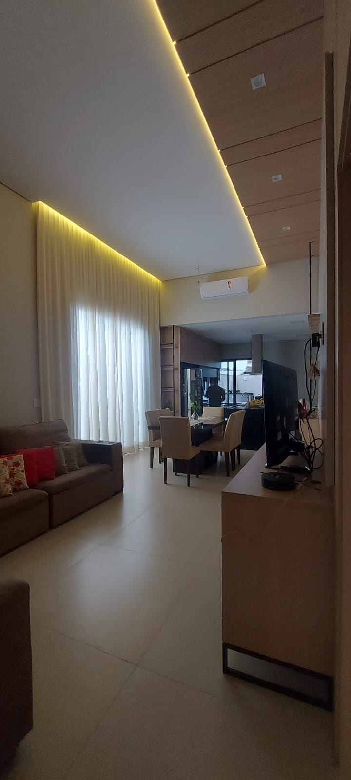 WhatsApp Image 2024-02-07 at 16.49.27.jpeg